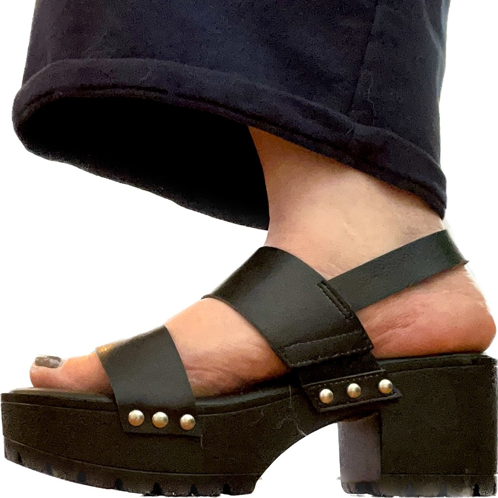 Torrid clog Size 8